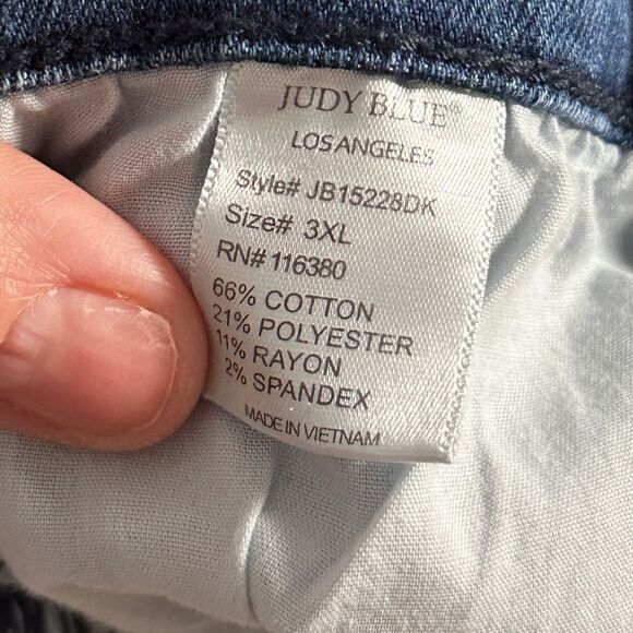 Judy Blue Jean shorts sz 3Xl - Picture 10 of 10